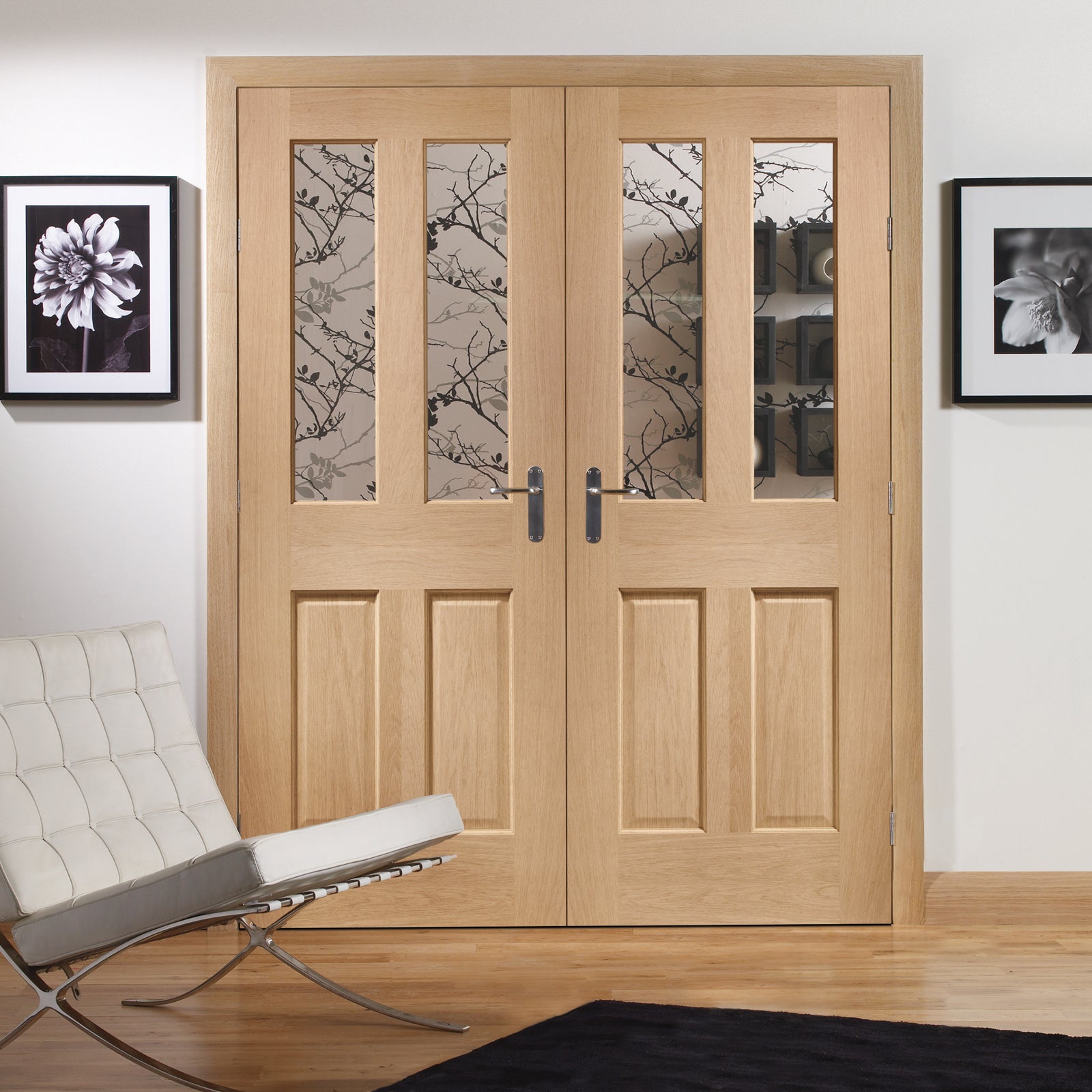SHOW Internal Oak Malton Double Door with Clear Bevelled Glass lifestyle