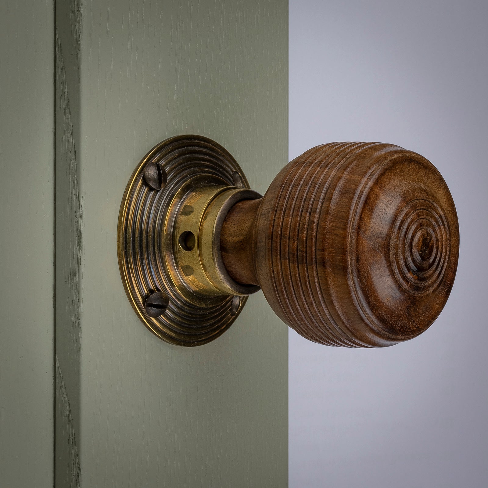wooden door knob SHOW