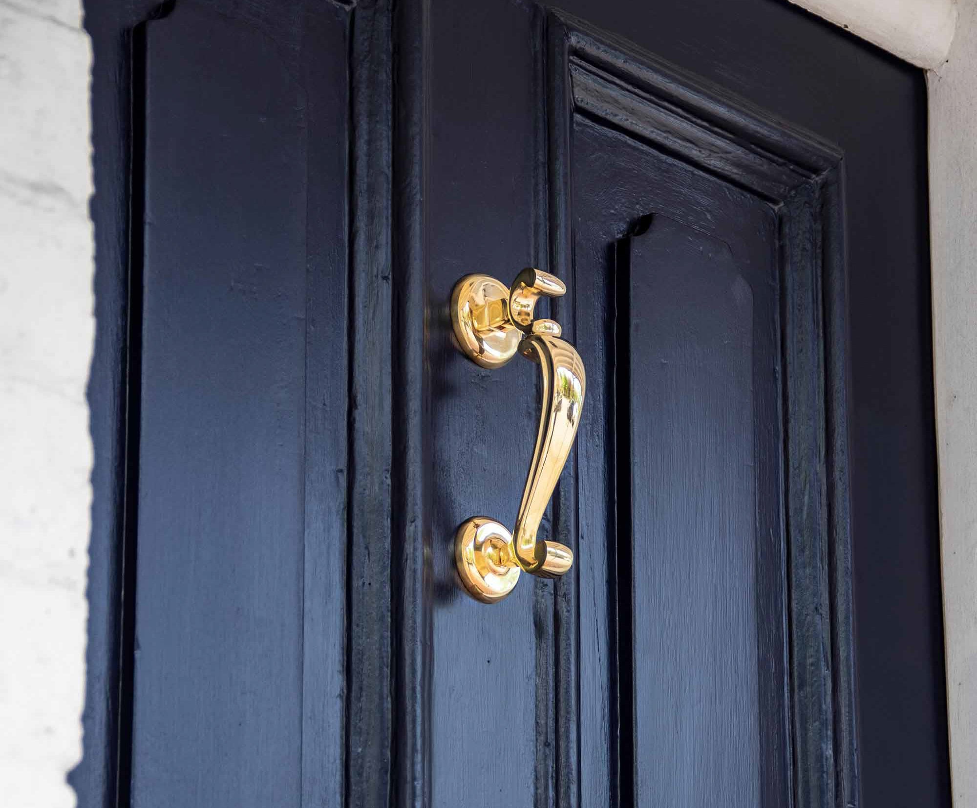 Are Door Knockers a Standard Size?