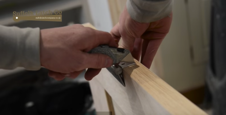 Video Guide: How to Hang a Door The Correct Way