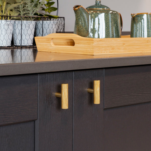 Knurled T Bar cabinet handles fitted to cabinet