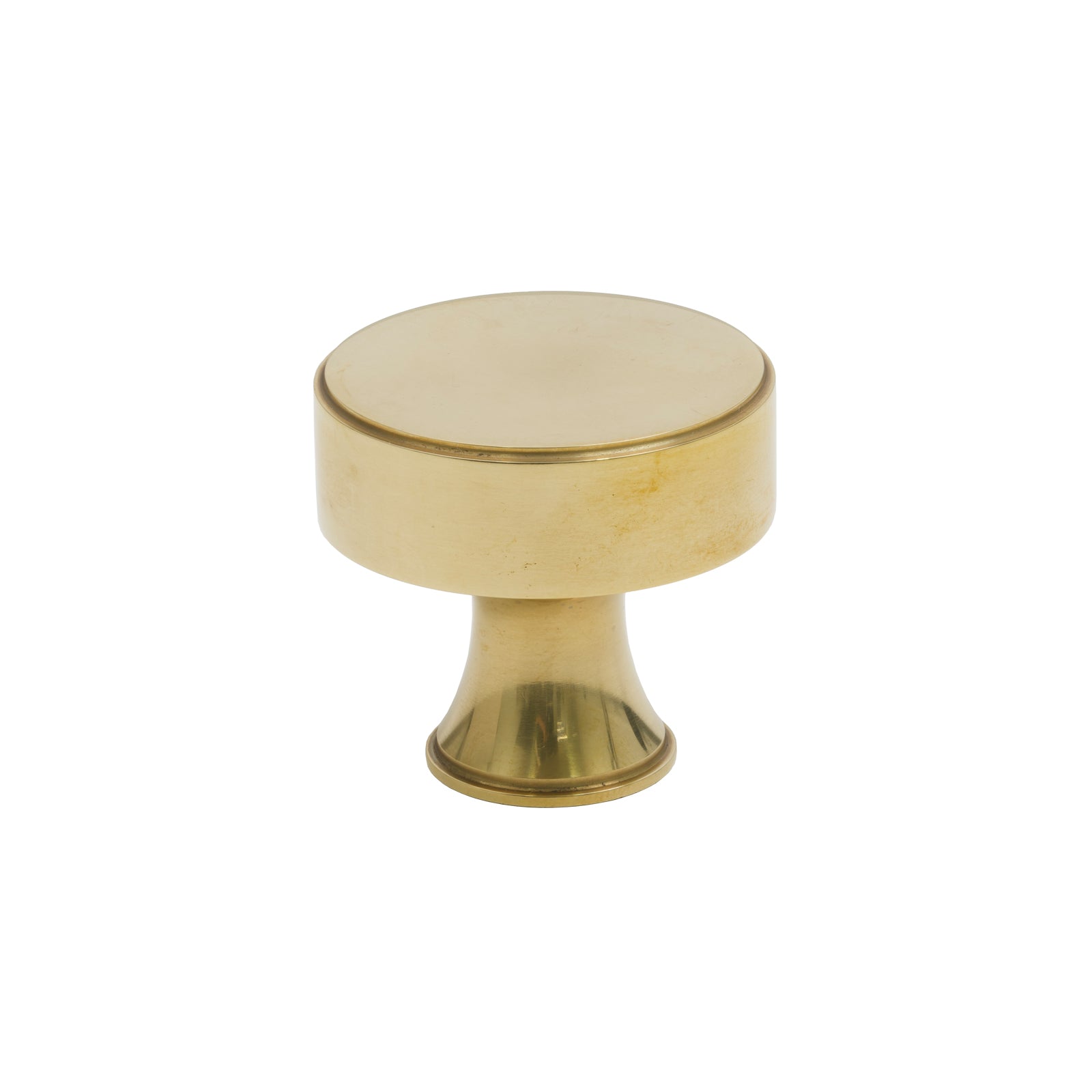 SHOW 38mm Antique Brass Scully Cabinet Knob