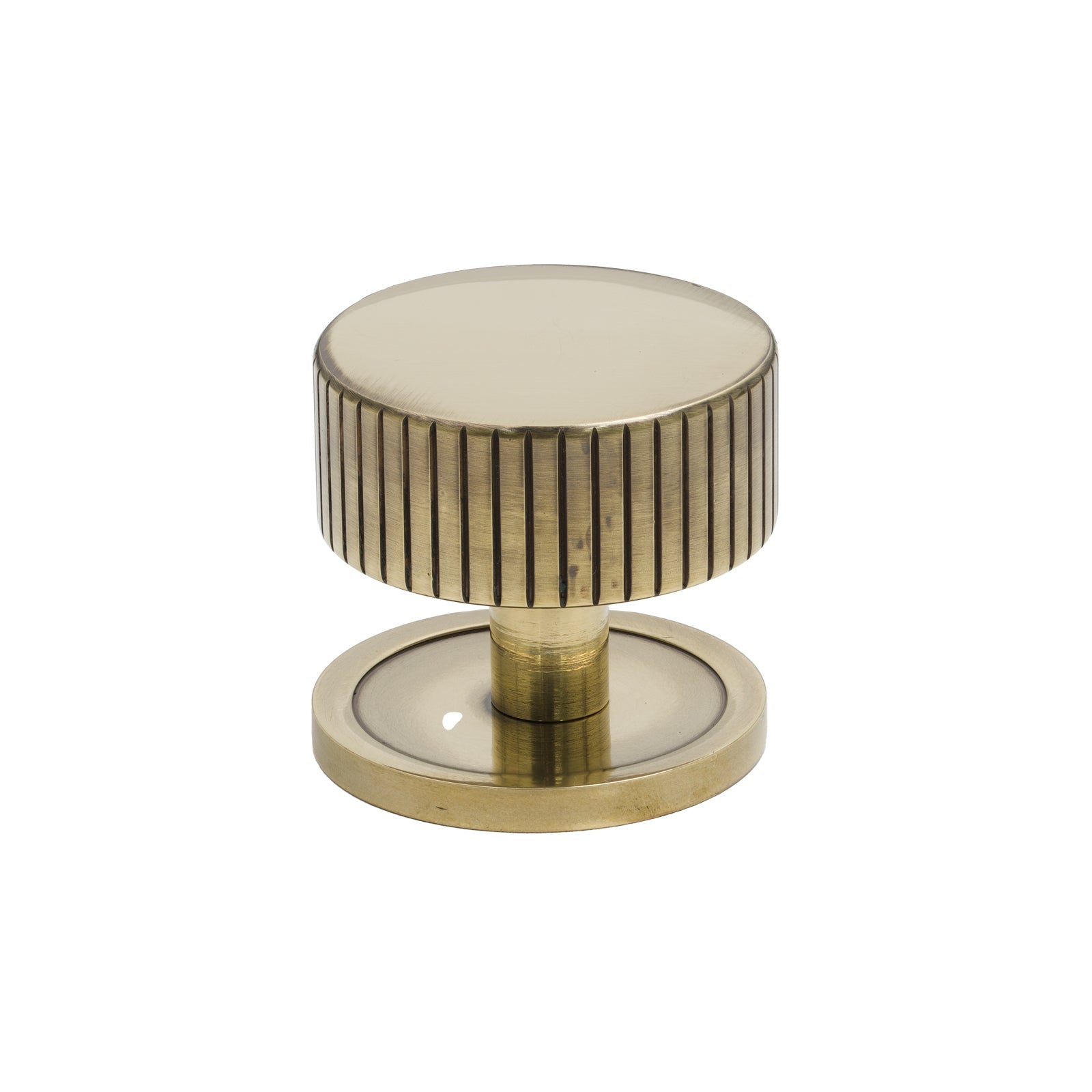 SHOW 38mm Antique Brass Judd Cabinet Knob - Round Rose
