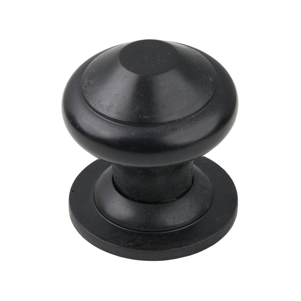 SHOW Black Regency Centre Door Knob