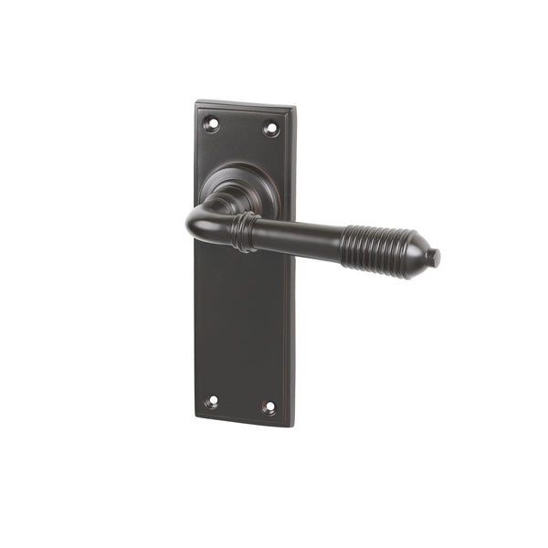 SHOW Aged Bronze Lock Reeded Lever Handles