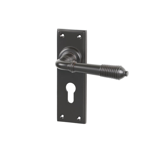 SHOW Aged Bronze Euro Reeded Lever Handles
