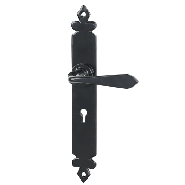 SHOW Black Lock Cromwell Lever Handles