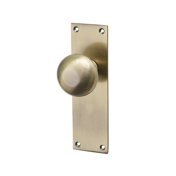 SHOW Image of Antique Brass Balmoral Latch Handles