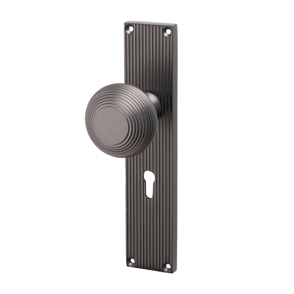 SHOW Image of Matt Bronze Beehive Lock Handles