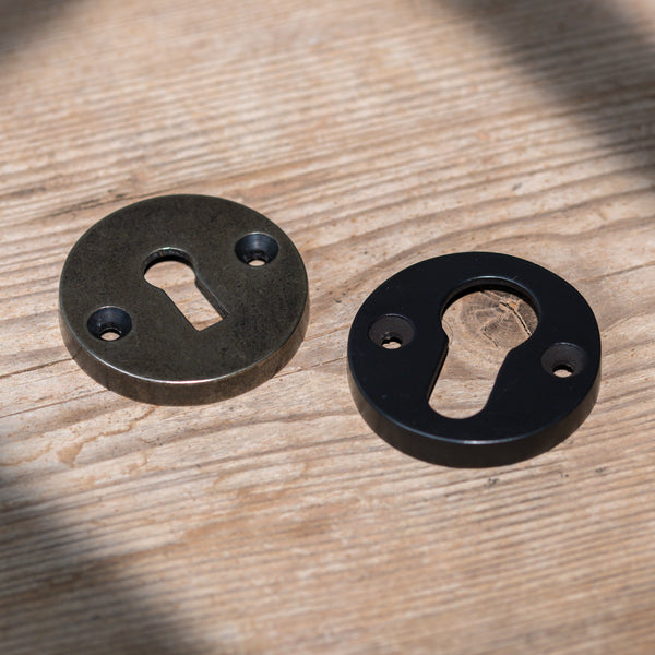  Hover Image of Bronze Round Key Escutcheon