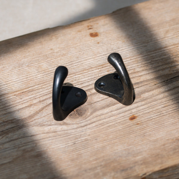  Hover Image of Bronze Single Robe Hook