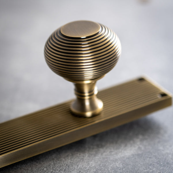 SHOW Hover Image of Beehive Door Knob On Backplate