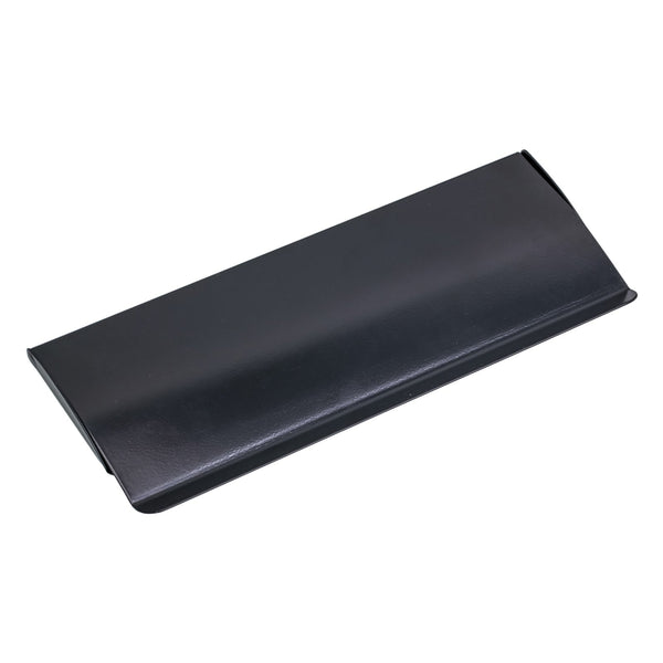 SHOW Large Black Letter Plate Cover