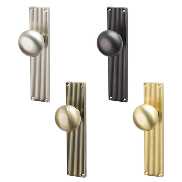 Variant Image of Victoria Door Knob On Reeded Backplate