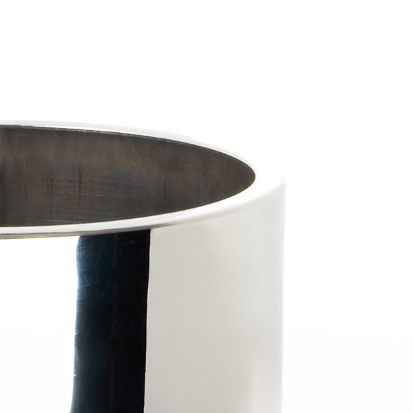 SHOW SHOW Close Up of 28cm Newlyn Pot in Polished Marine