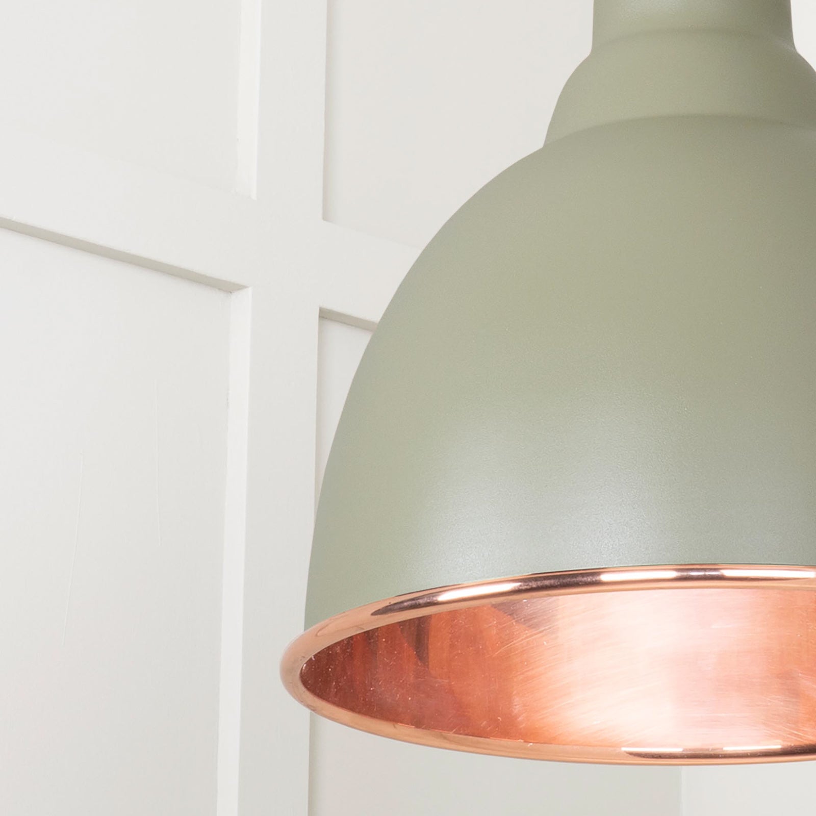 SHOW Close Up image of Brindley Ceiling Light in Tump In Hammered brass
