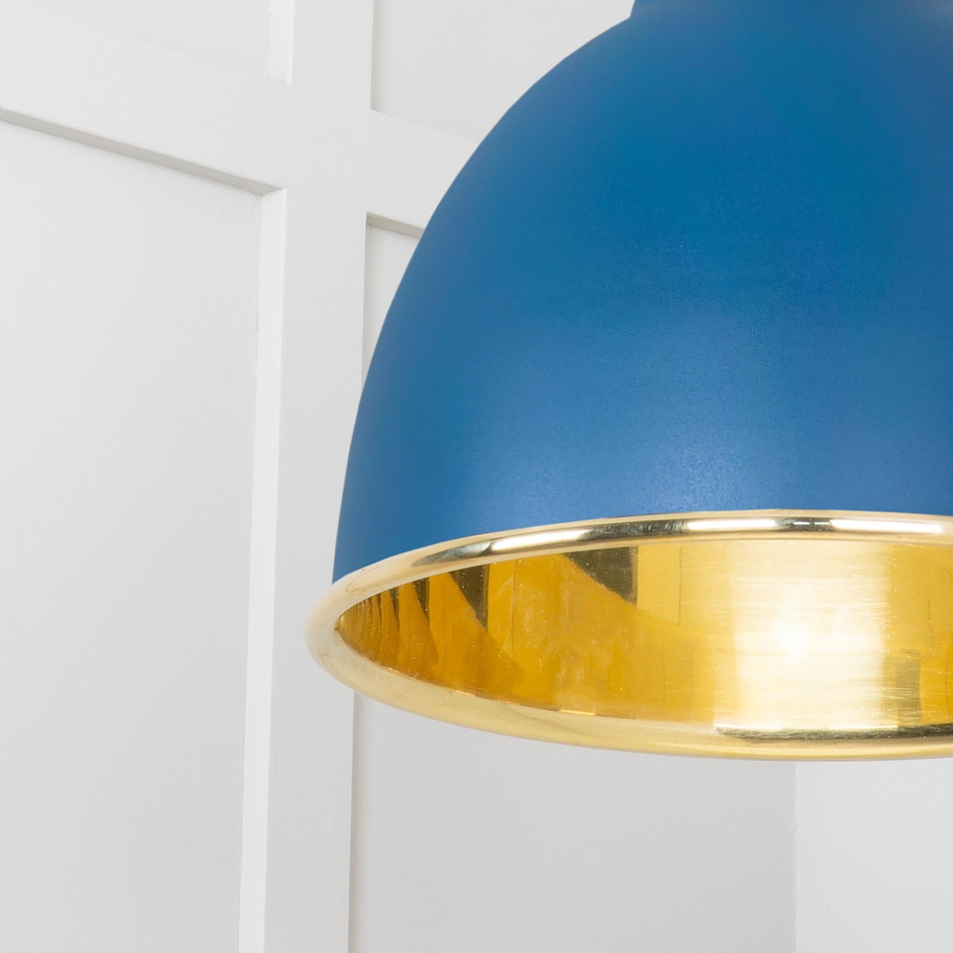  SHOW Close Up Image of Brindley Cluster Light in Upstream in Smooth Brass