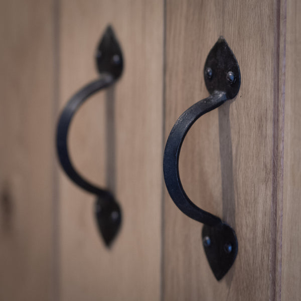 Arrow End Door Pulls 