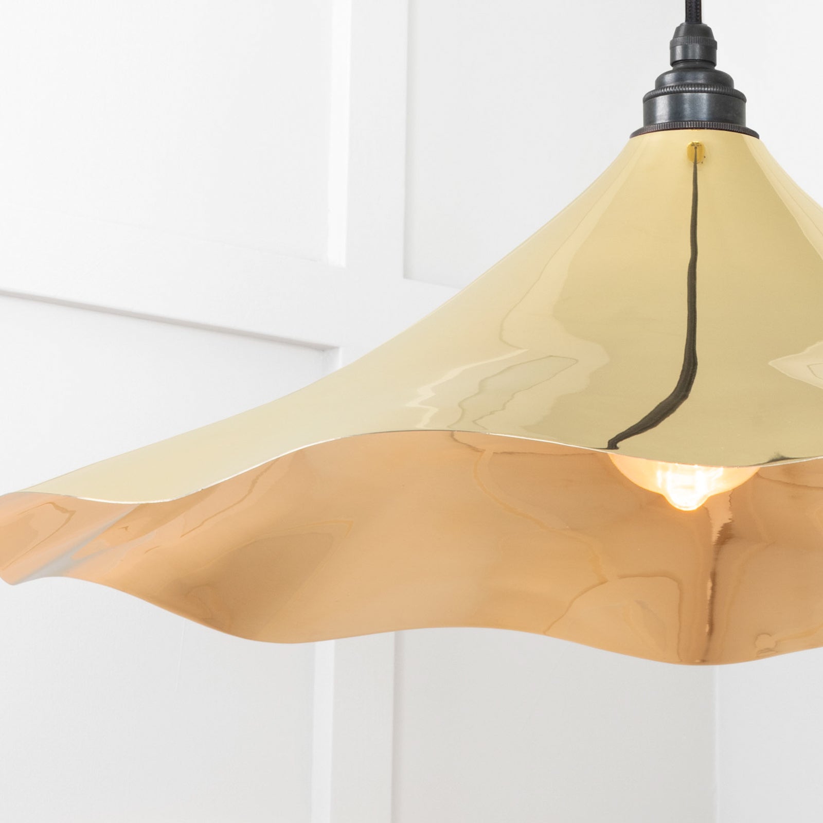 SHOW SHOW Image of Flora Cluster Light in Brass in Polished Brass finish