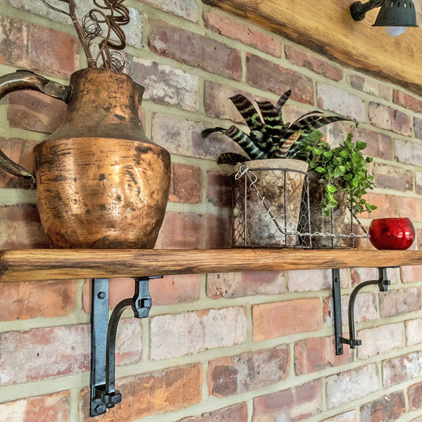 thumbnail image 2 of Ironmongery World Pair Of 8 Inch Cast Iron Rustic Scaffold Board Shelf Brackets 2 of 4