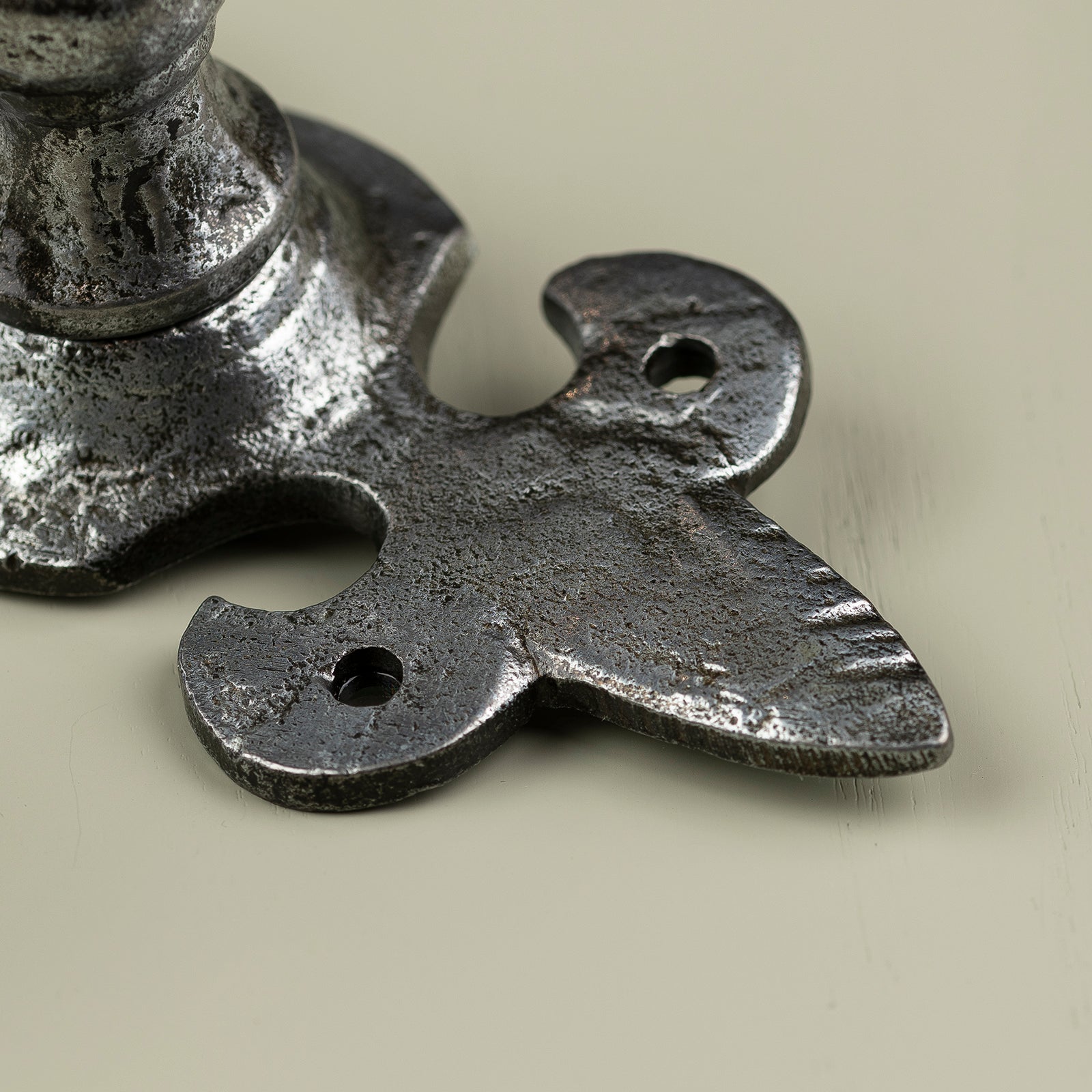Fleur De Lis pewter door handle SHOW