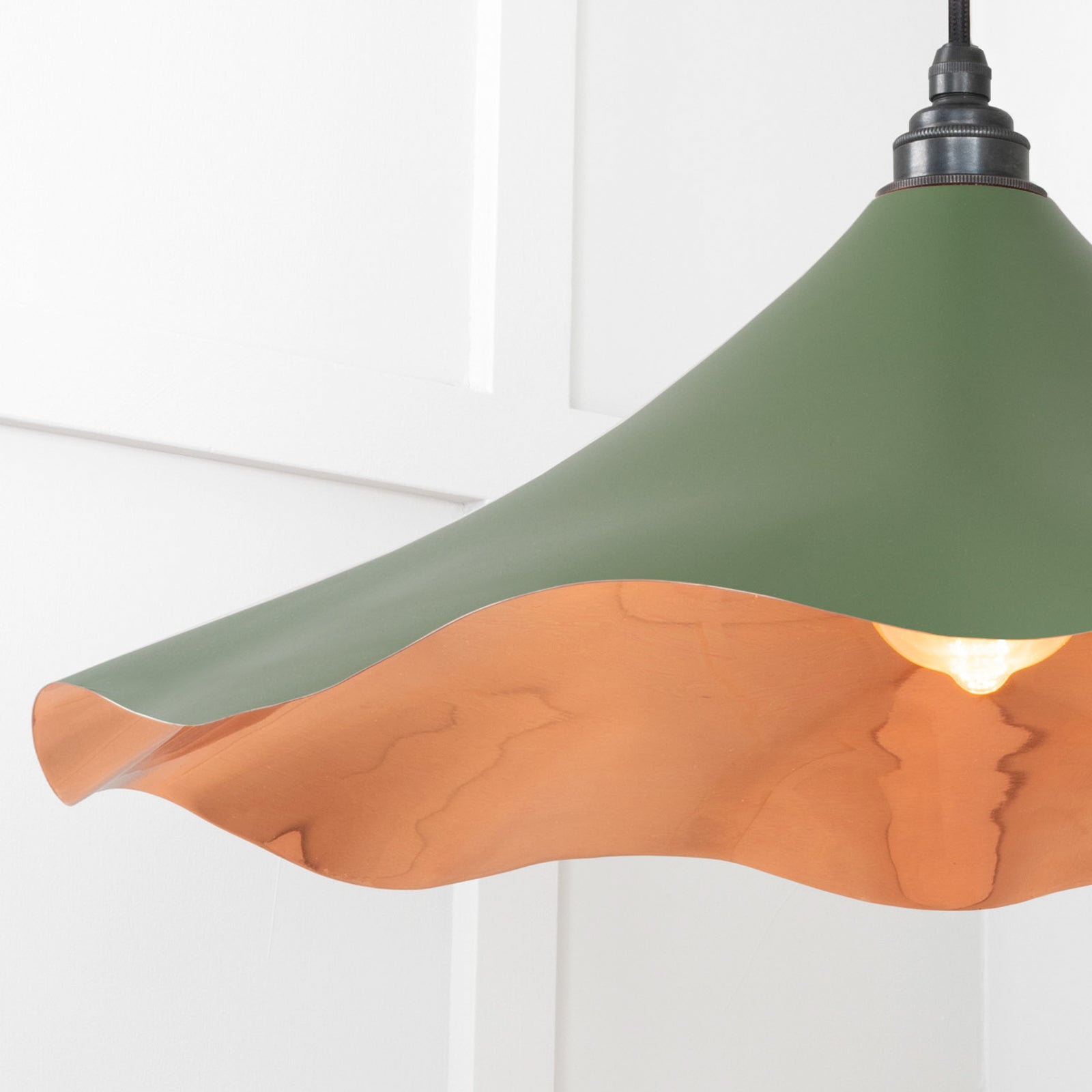 SHOW Close Up Image of Flora Ceiling Light in Heath in smooth Copper