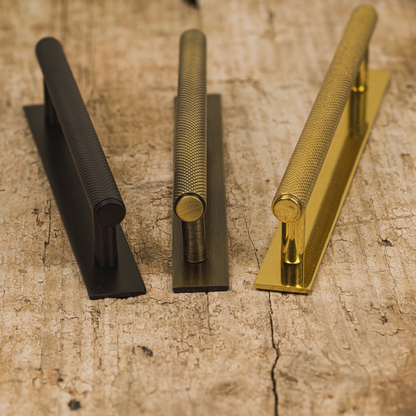 Spring Plfor Handle Knurled Pull Handles On Backplate | Cabinet Furniture