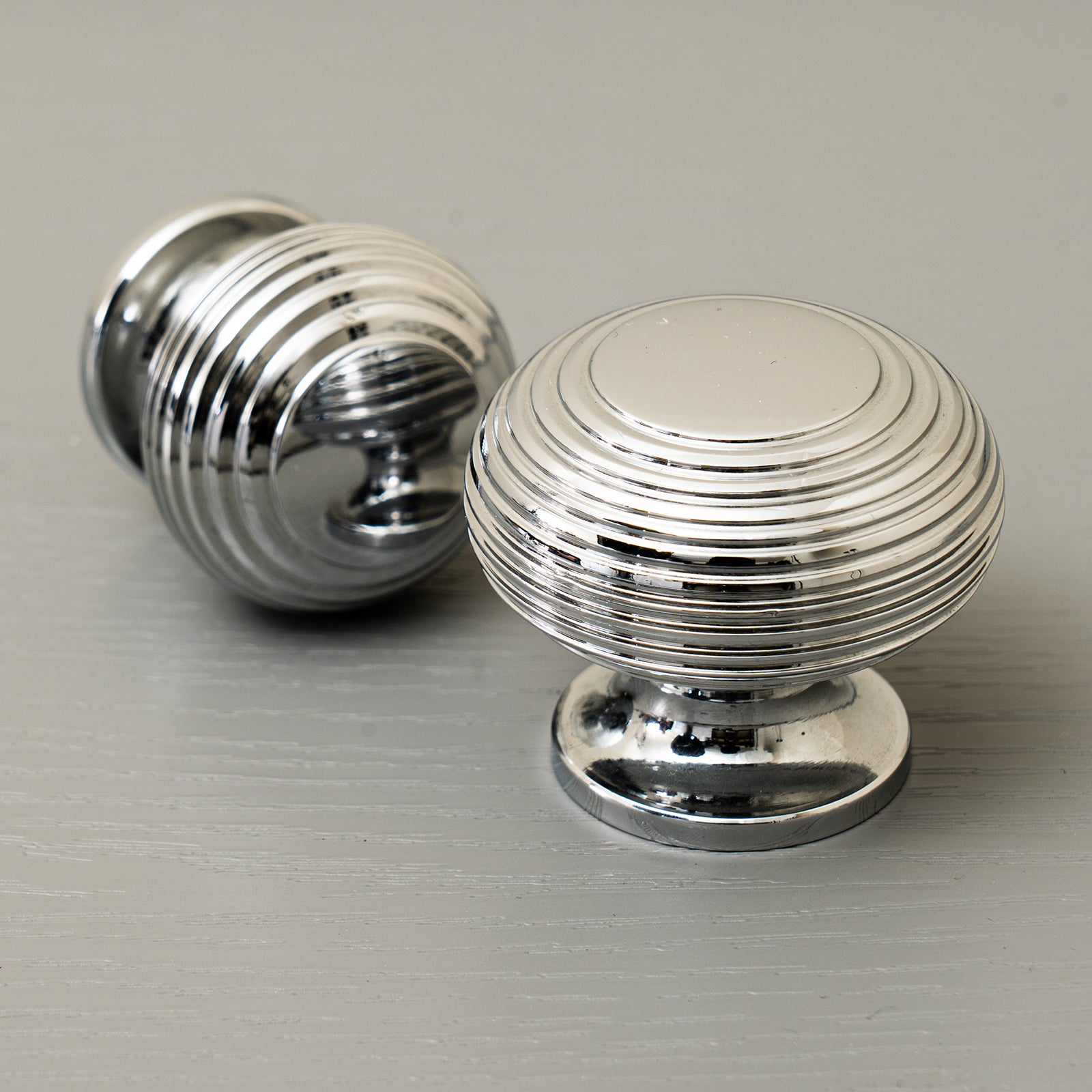 chrome beehive cupboard & drawer knobs SHOW